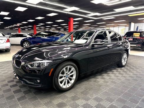 Used 2018 BMW 320i Sedan RWD image 8