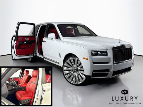 Used 2024 Rolls-Royce Cullinan image 2