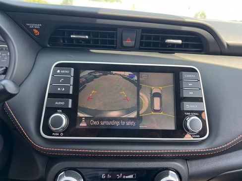Used 2020 Nissan Kicks SR FWD image 19