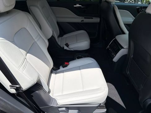 New 2026 Lincoln Aviator 2WD w/ Jet Appearance Package image 16