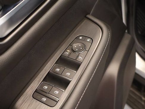 New 2026 Nissan Armada SV AWD/4WD image 9