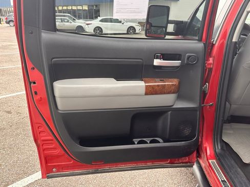 Used 2013 Toyota Tundra Platinum image 15