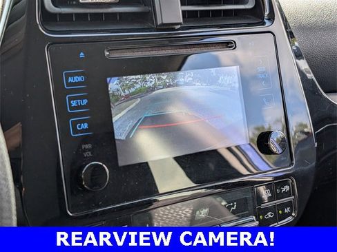 Used 2017 Toyota Prius Four image 8