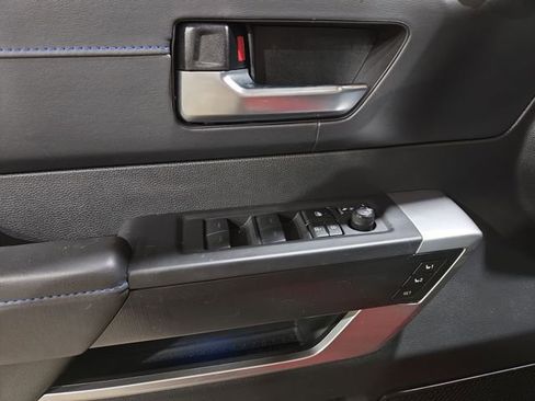 Used 2024 Toyota Sequoia Platinum image 17