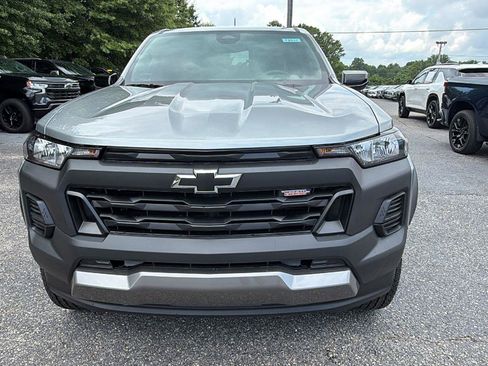 New 2026 Chevrolet Blazer LT w/ Convenience Package FWD image 2