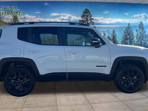 Certified 2022 Jeep Renegade Altitude w/ Sun/Sound Group image 4