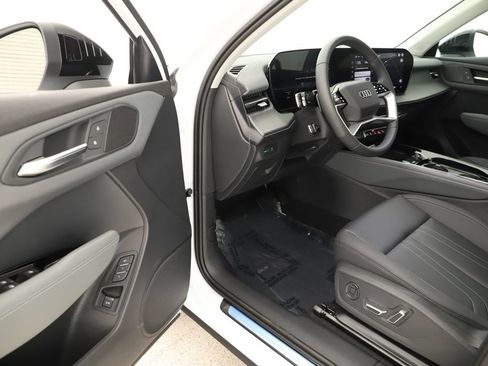 New 2026 Audi Q3 quattro 2.0T AWD/4WD image 14