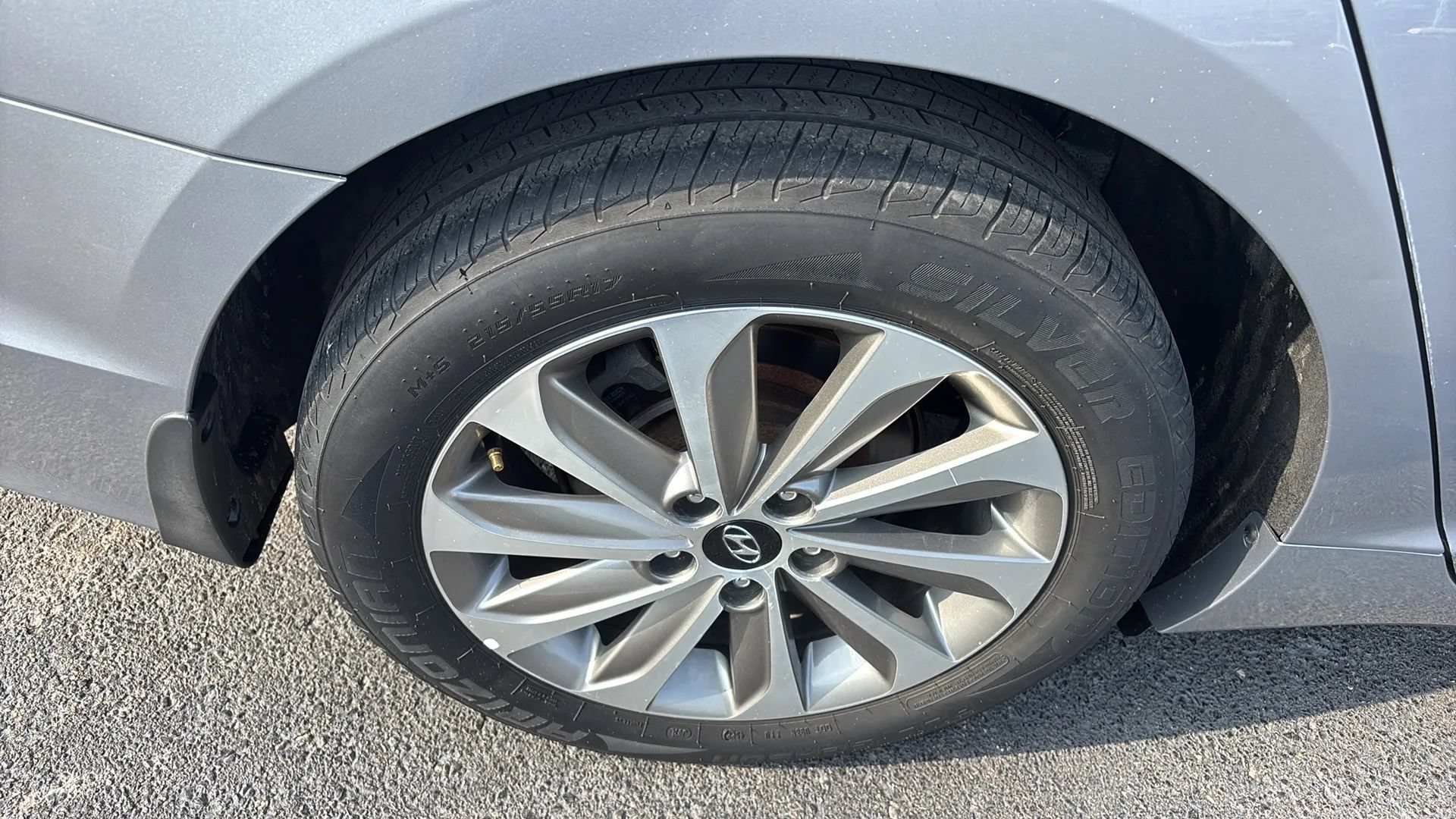 Used 2015 Hyundai Sonata SE FWD image 25