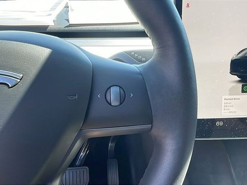 Used 2024 Tesla Model Y Long Range RWD image 20