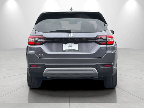 Used 2025 Honda Pilot EX-L image 7