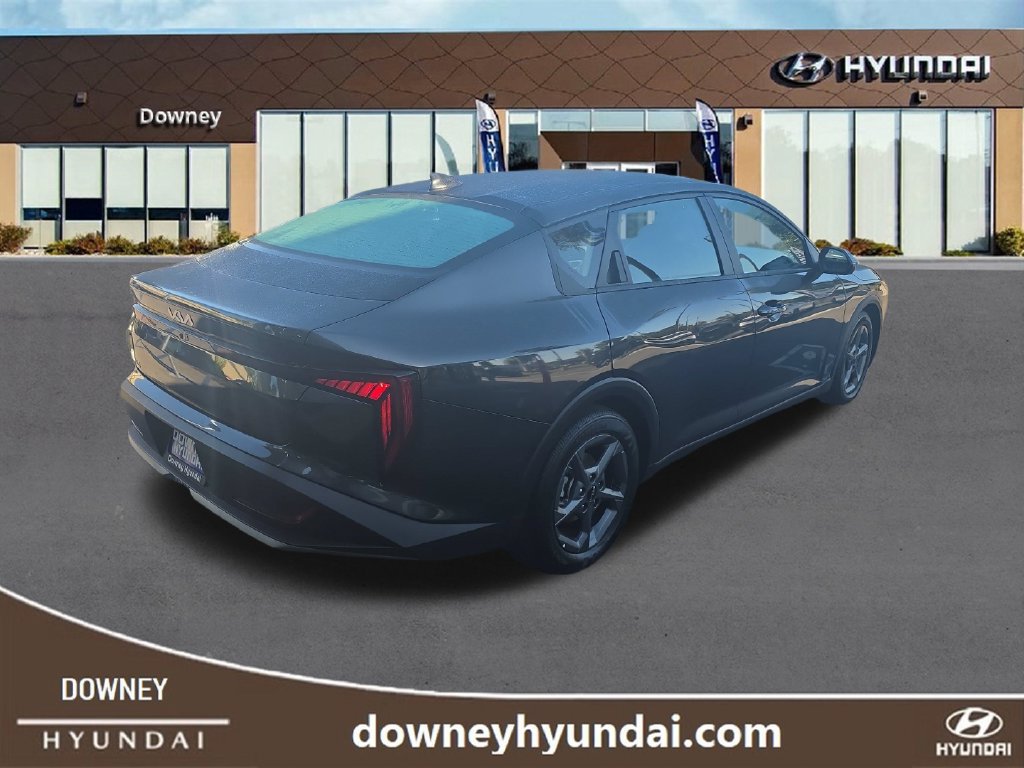 Used 2025 Kia K4 FWD image 2