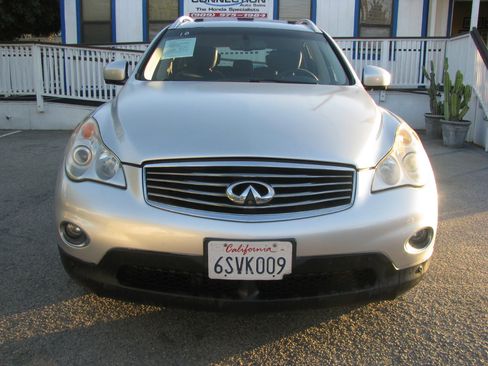 Used 2011 INFINITI EX35 Journey w/ Premium Pkg image 3