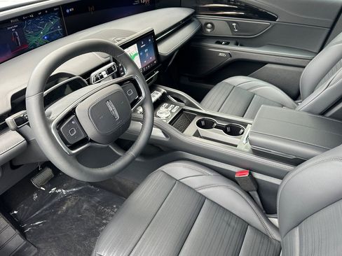 New 2026 Lincoln Nautilus Reserve image 9