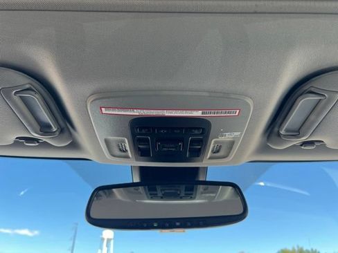 Used 2019 Toyota Camry SE w/ Audio Package FWD image 24