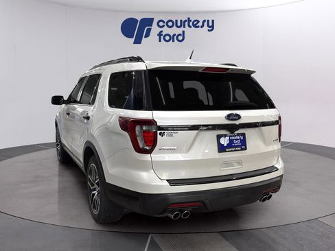 Used 2018 Ford Explorer Sport w/ Equipment Group 401A AWD/4WD image 6