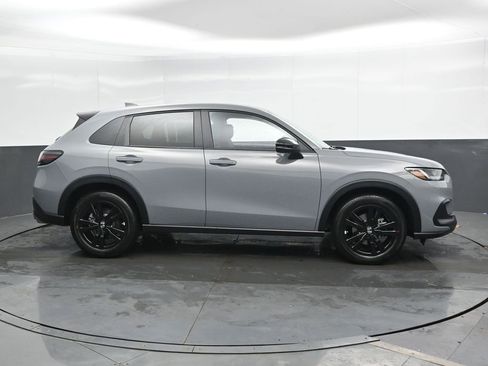 New 2026 Honda HR-V Sport image 3