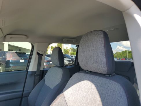 Used 2022 Ford Maverick XLT image 22