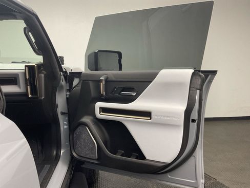 Used 2024 GMC Hummer EV 2X AWD/4WD image 24