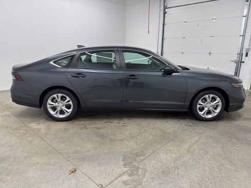 New 2025 Honda Accord LX image 4