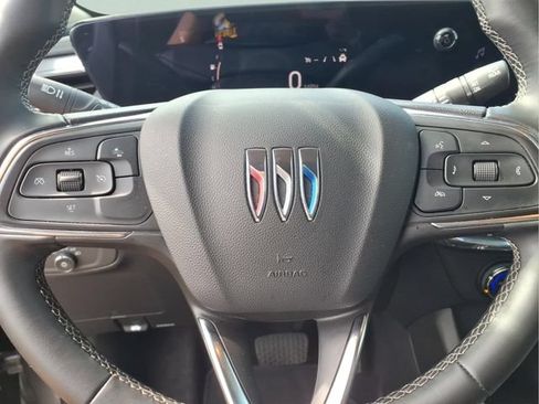 Used 2025 Buick Encore GX Preferred FWD image 14
