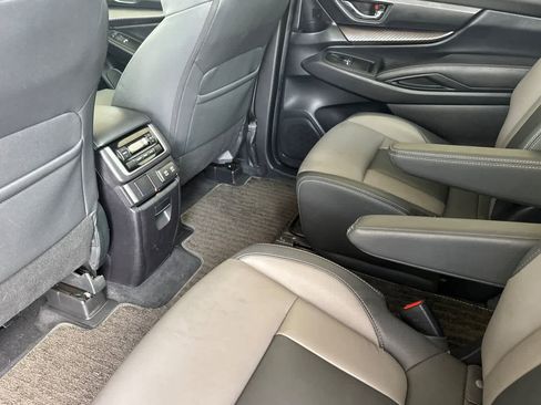 Used 2022 Subaru Ascent Onyx Edition AWD/4WD image 4