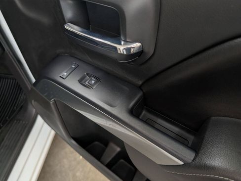 Used 2015 Chevrolet Silverado 1500 LT AWD/4WD image 28