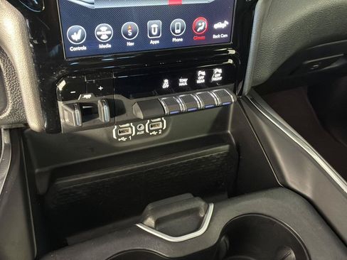 Used 2020 RAM 1500 Laramie w/ Sport Appearance Package AWD/4WD image 41
