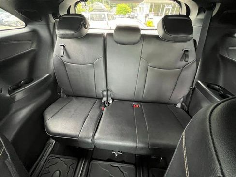 Certified 2025 Toyota Sienna XLE Woodland Edition AWD/4WD image 16