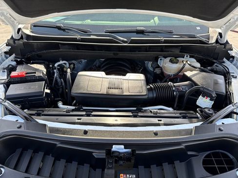 Used 2024 GMC Yukon XL Denali AWD/4WD image 7