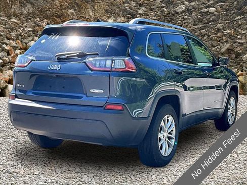 Used 2019 Jeep Cherokee Latitude w/ Cold Weather Group AWD/4WD image 2