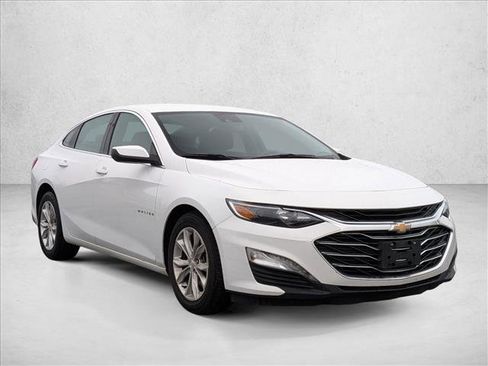 Used 2024 Chevrolet Malibu LT image 3
