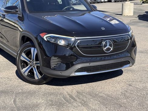 Used 2023 Mercedes-Benz EQB 300 4MATIC image 3