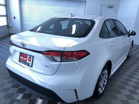 Used 2025 Toyota Corolla LE image 34