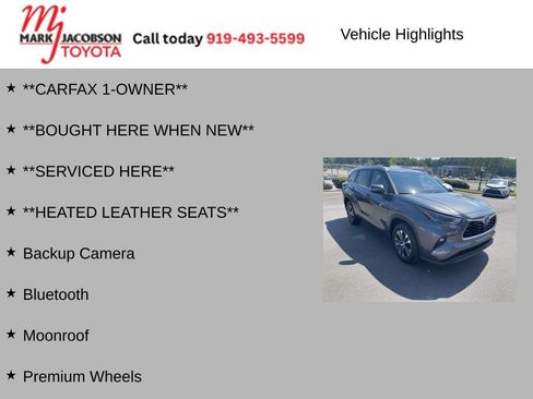 Used 2025 Toyota Highlander XLE FWD image 6