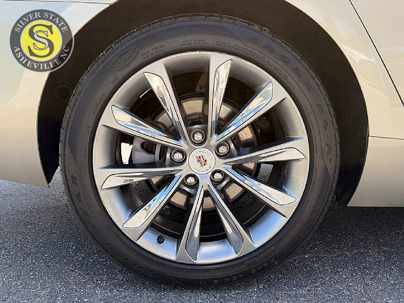 Used 2013 Cadillac XTS Luxury w/ Driver Awareness Package AWD/4WD image 9