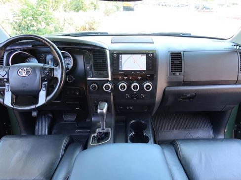 Used 2020 Toyota Sequoia TRD Pro AWD/4WD image 40