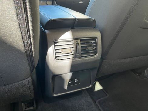 Used 2025 Nissan Rogue SV image 24