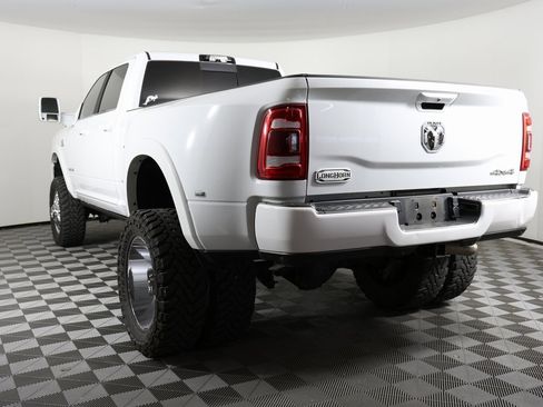 Used 2024 RAM 3500 Limited w/ Towing Technology Group image 3