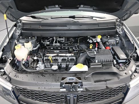 Used 2020 Dodge Journey SE w/ SE Popular Equipment Group image 12