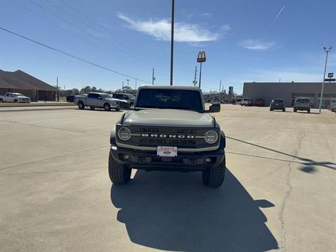 New 2026 Ford Bronco Big Bend w/ Black Diamond Package AWD/4WD image 3