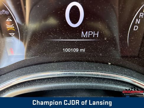Used 2018 Jeep Grand Cherokee Laredo AWD/4WD image 22