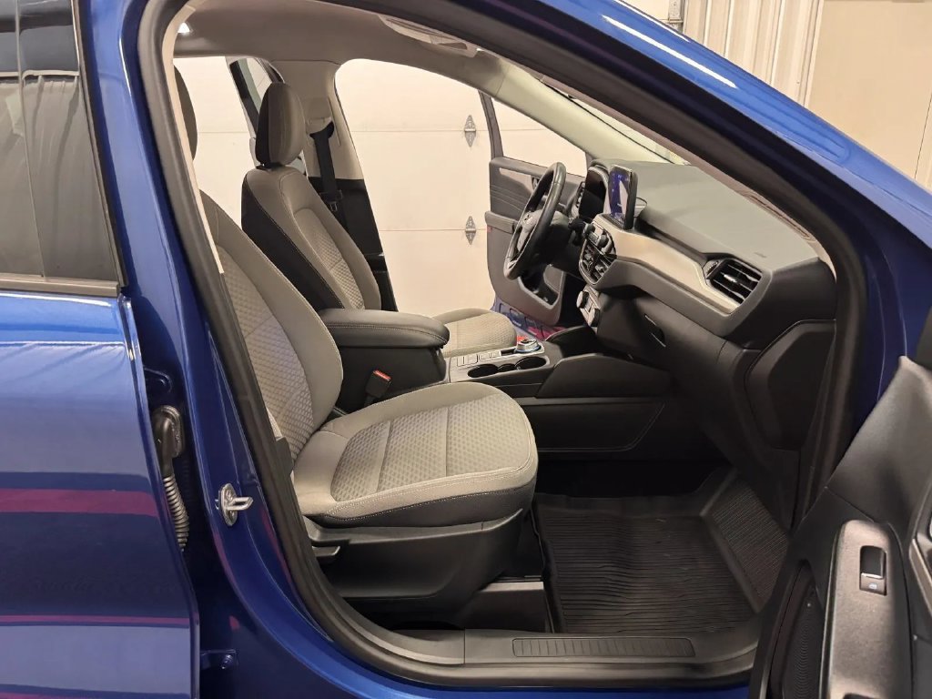 Used 2022 Ford Escape SE w/ Convenience Package AWD/4WD image 48