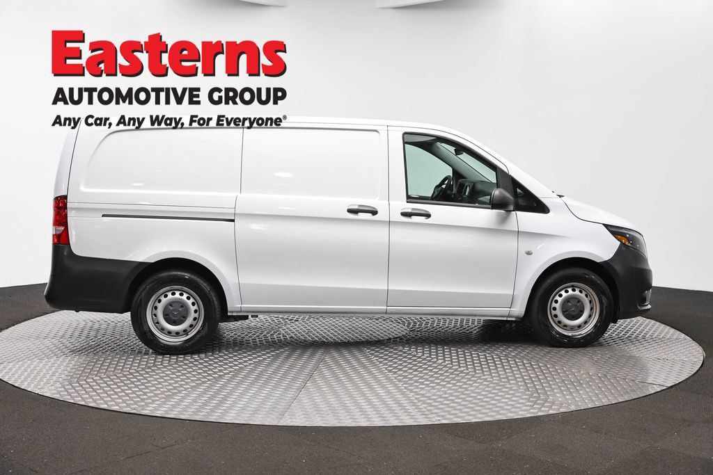 Used 2022 Mercedes-Benz Metris image 4