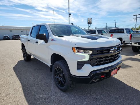 New 2026 Chevrolet Silverado 1500 LT Trail Boss w/ Convenience Package II image 2