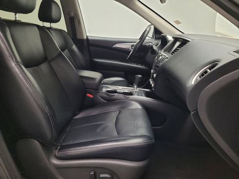 Used 2020 Nissan Pathfinder SL FWD image 21