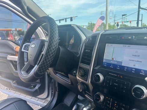 Used 2019 Ford F150 Lariat w/ Equipment Group 502A Luxury image 29