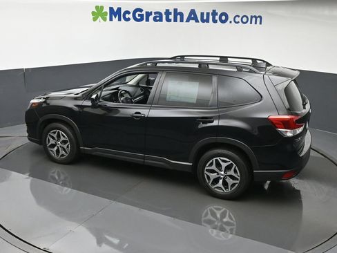 Used 2023 Subaru Forester Premium AWD/4WD image 25