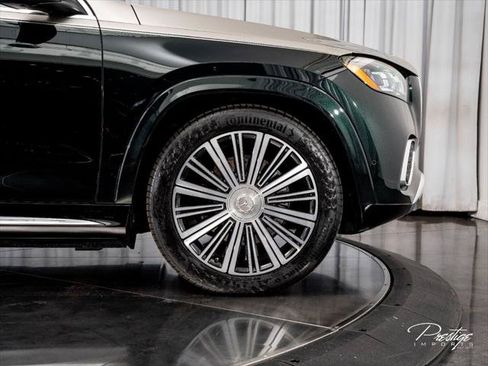 Used 2024 Mercedes-Benz Maybach GLS 600 4MATIC image 19