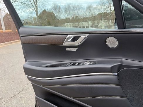 Used 2024 Genesis GV80 2.5T image 11