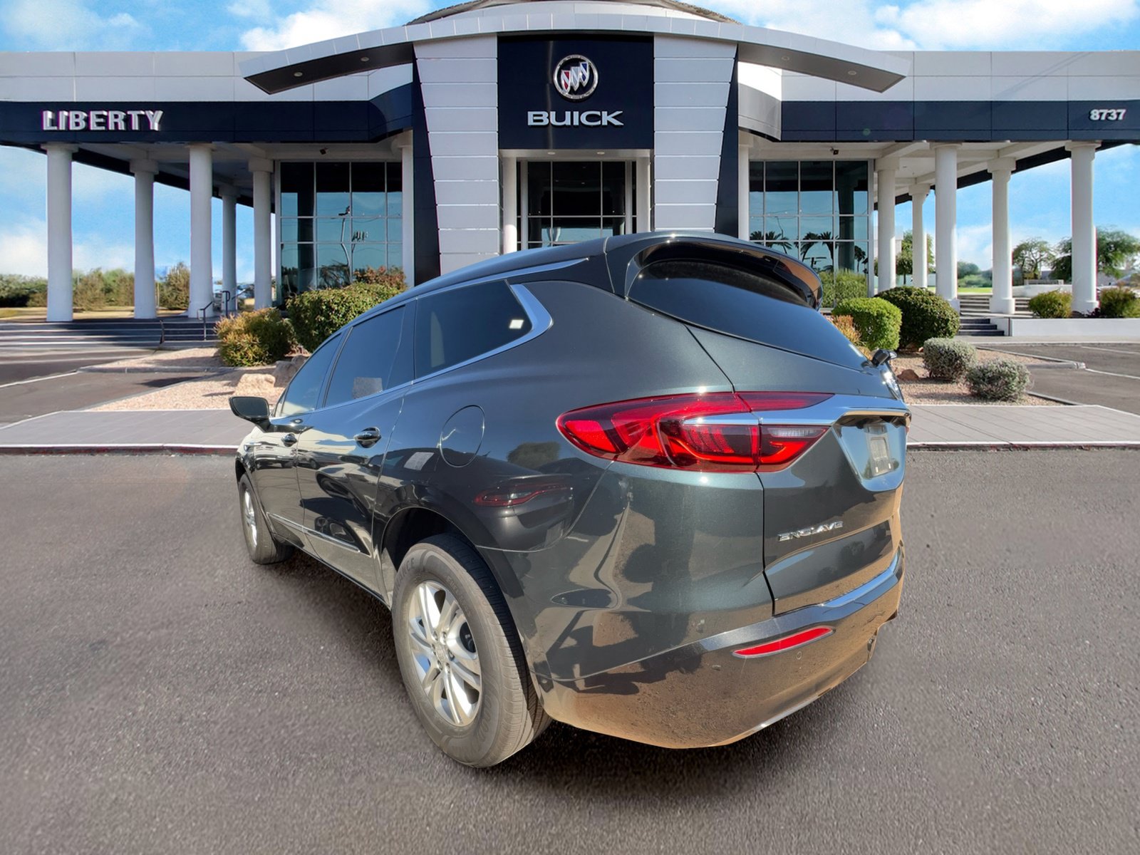 Used 2020 Buick Enclave Preferred FWD image 3